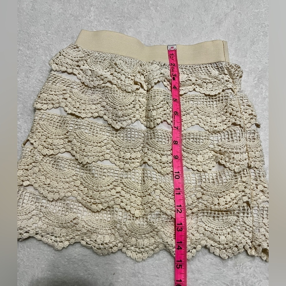 Rue21 NWT Lace Crochet Layered Mini Skirt - Small - Picture 5 of 5